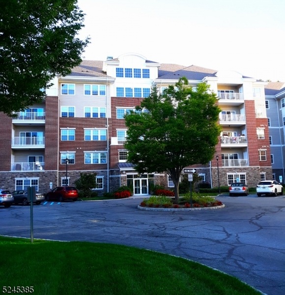 9121 Warren's Way unit 121, Wanaque, NJ 07465 - photo 1