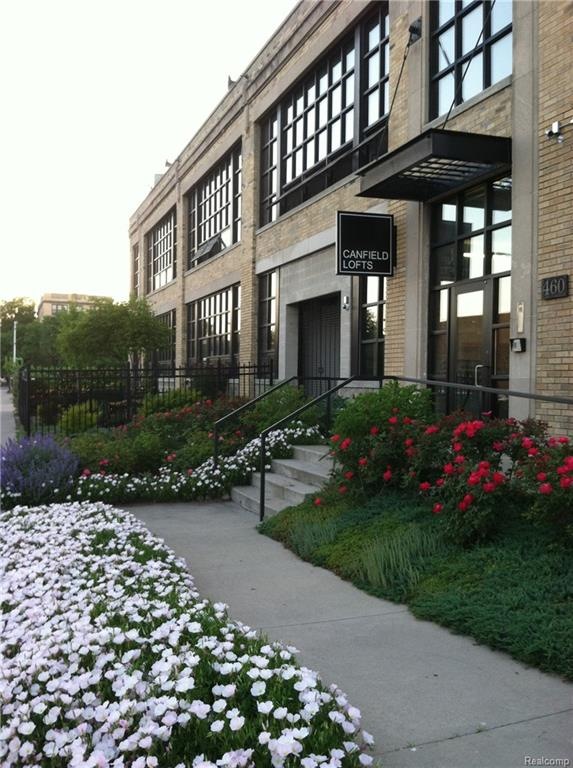 CANFIELD LOFTS-MAY 18 2012 002.jpg