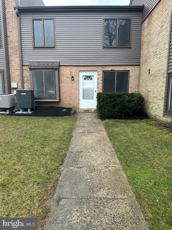 Altemus Farms unit 137 OR H2, Brookhaven, PA 19015 - photo 1