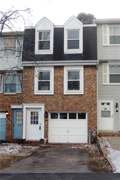 Welcome to 1028 Cottonwood Court in Cranberry Township.  This 2 bedroom 1.5 bath townhome is close to shopping, Pa Turnpike and I79.
