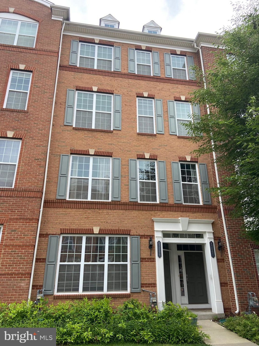 43097 Thoroughfare Gap Terrace, Ashburn, VA 20148 - photo 1