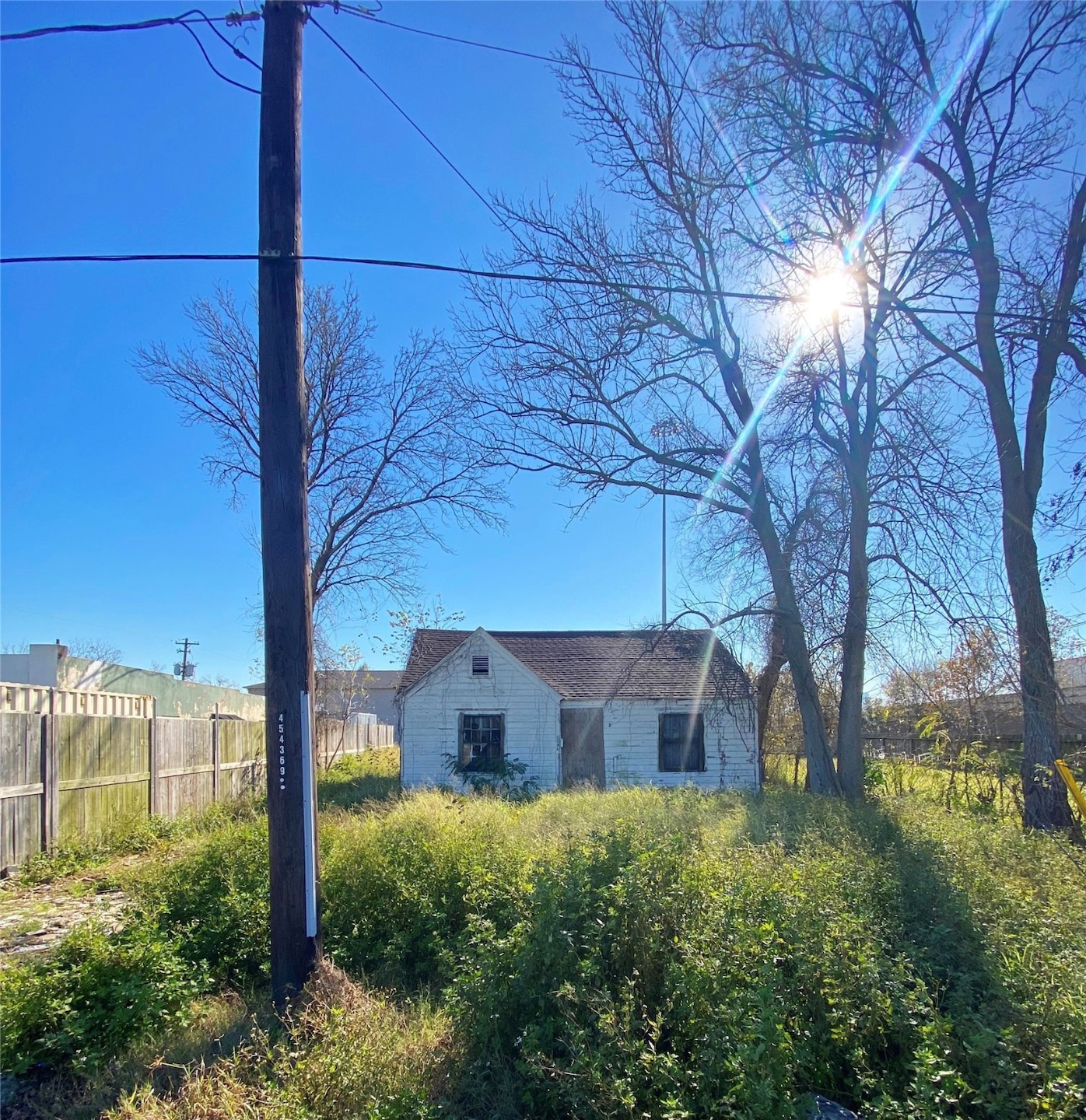 2940 Bay St, Houston, TX 77026 - photo 1