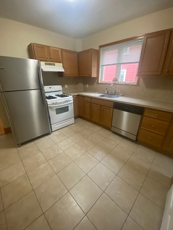 30 Lorette St unit 1, West Roxbury, MA 02132 - photo 1