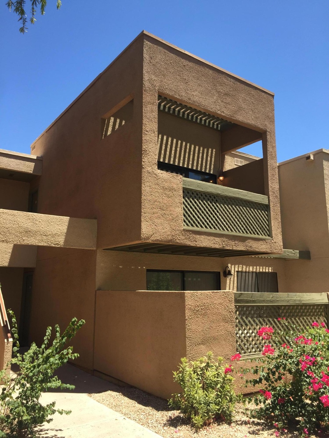 Exterior1
