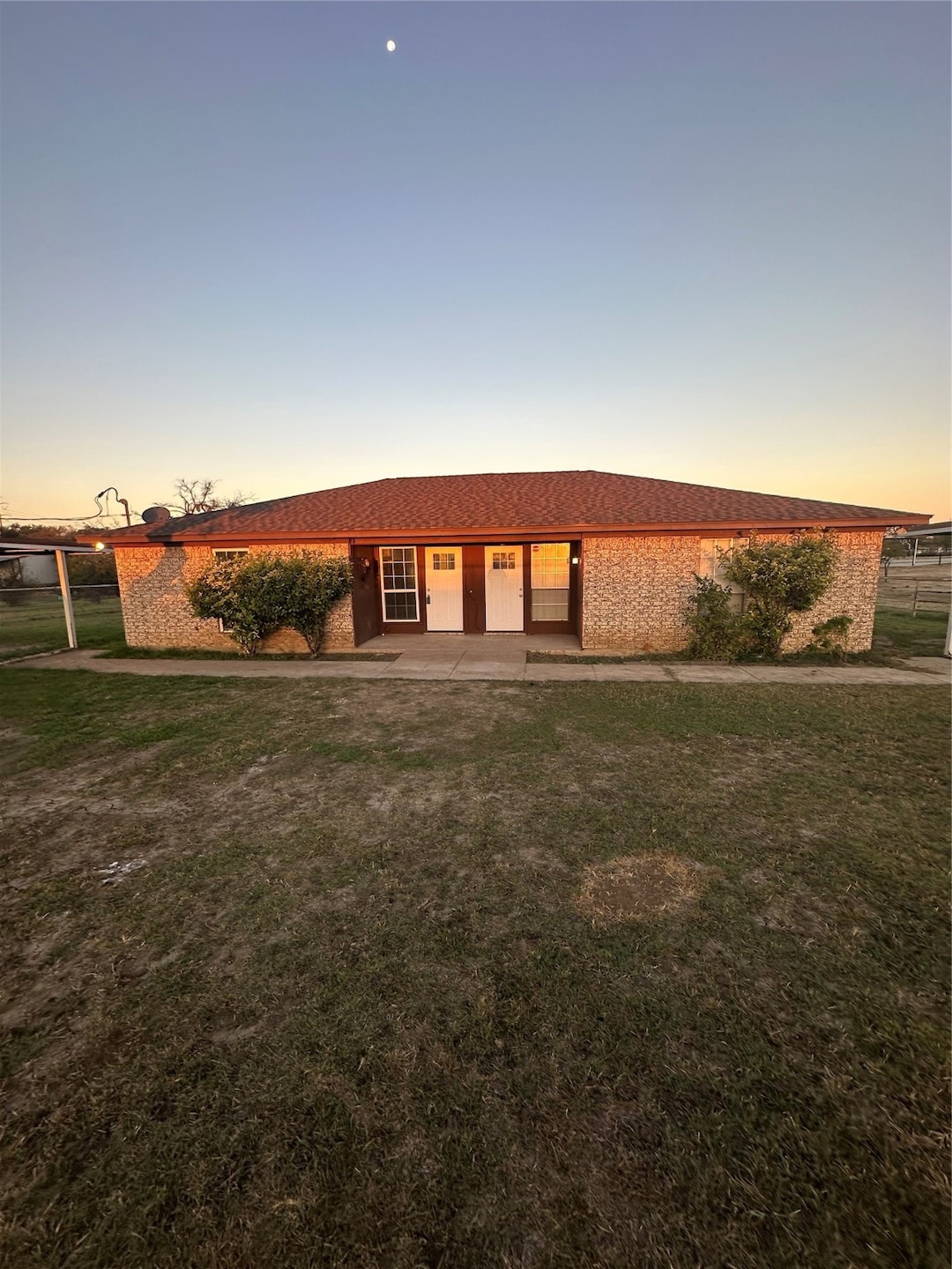 120 Don Propp Rd, Azle, TX 76020 - photo 1