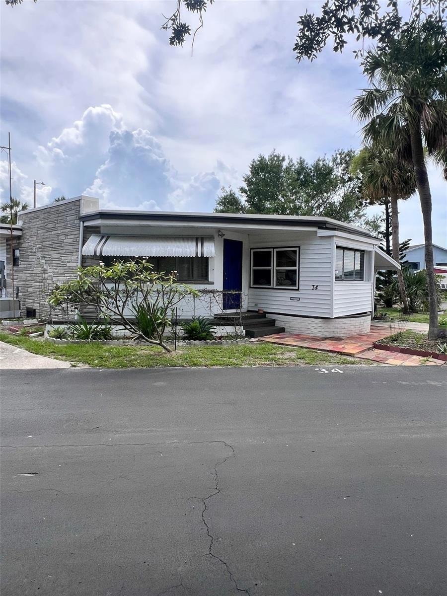 For Rent $1,200/month