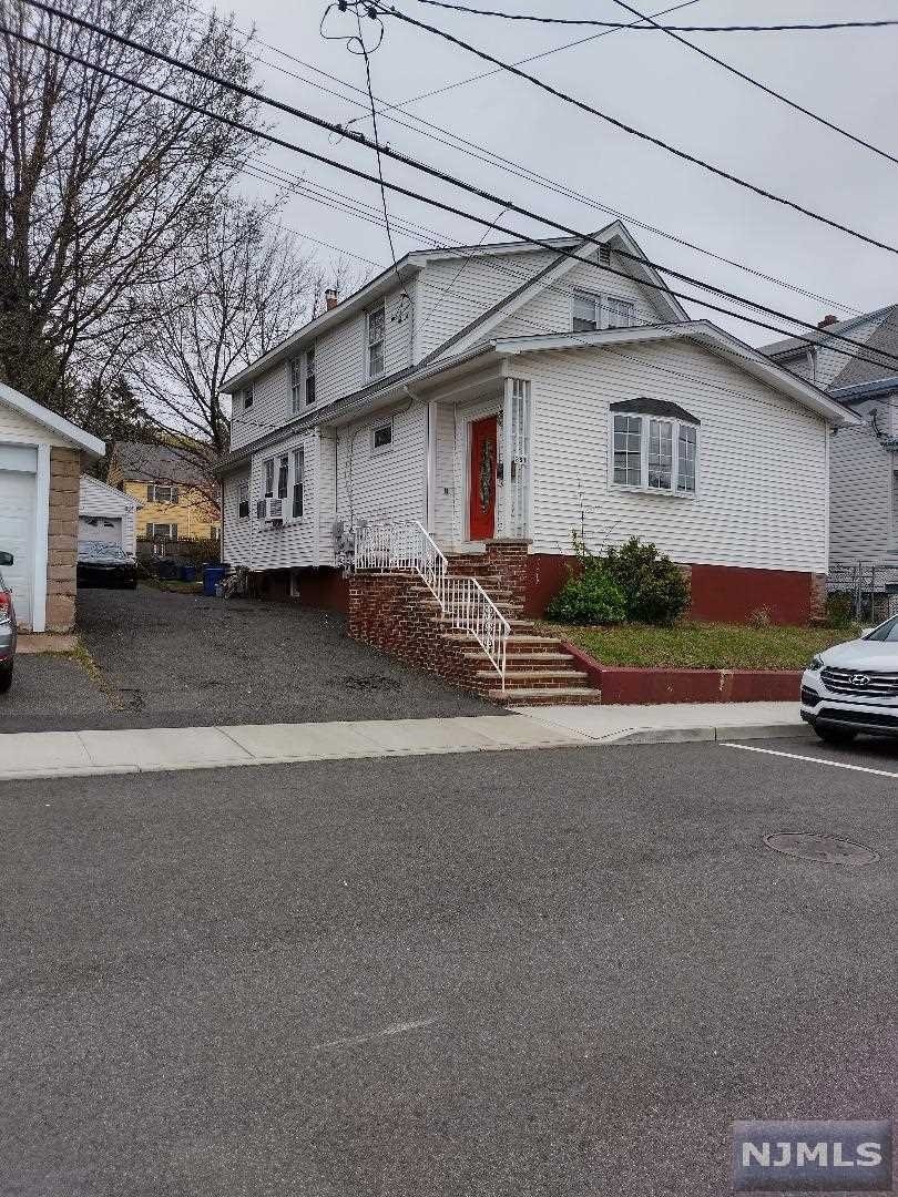 281 N 13th Place, Prospect Park, NJ 07508 - photo 1