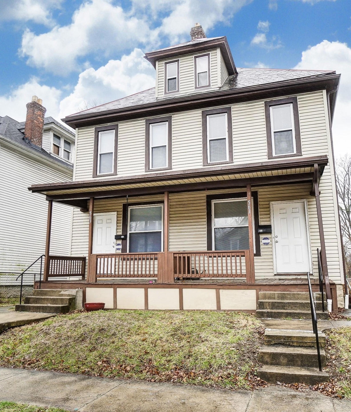 561 Kimball Place, Columbus, OH 43205 - photo 1