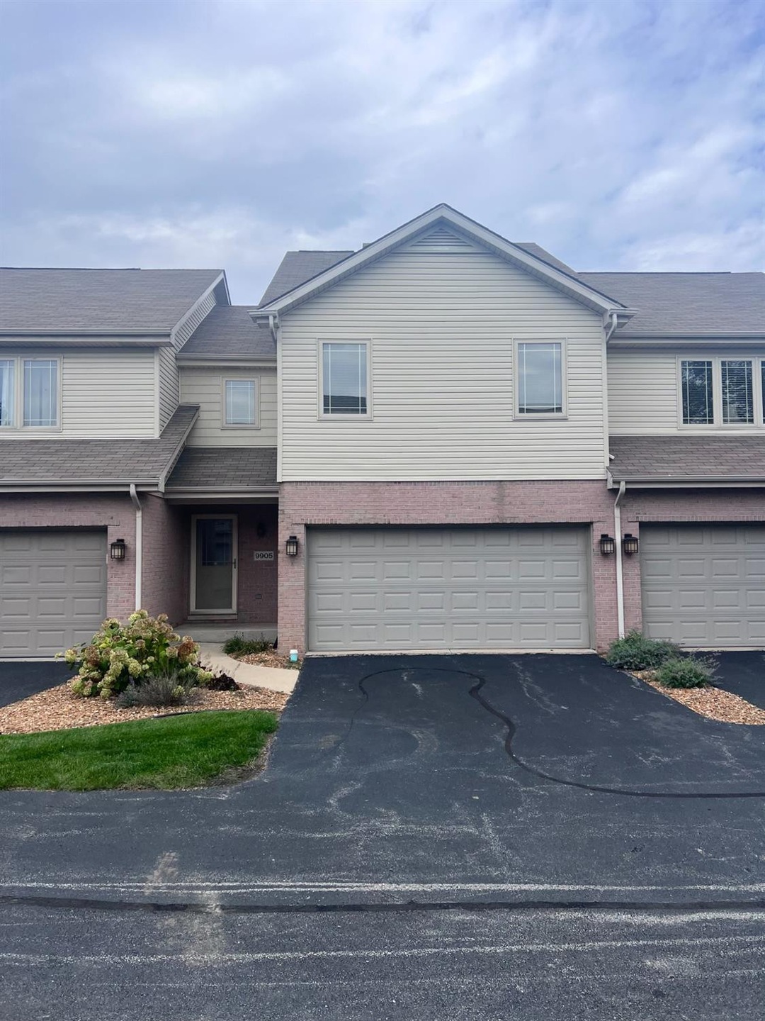 9905 Gettler St, Dyer, IN 46311 - photo 1