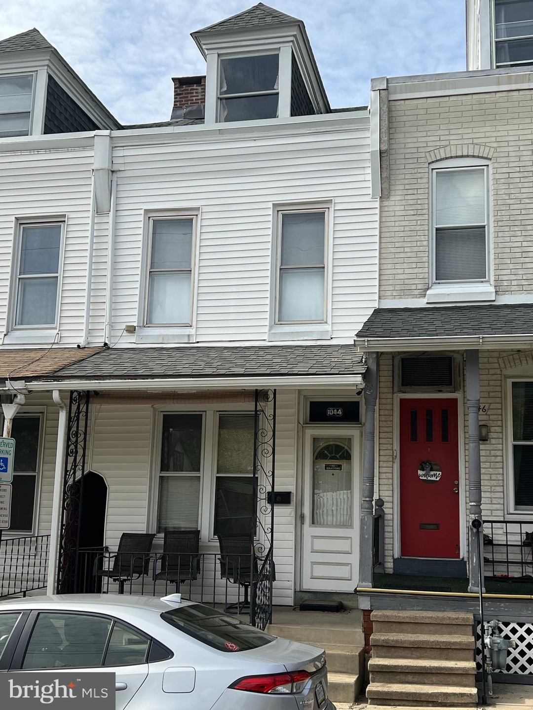 1044 Pear St, Reading, PA 19601 - photo 1