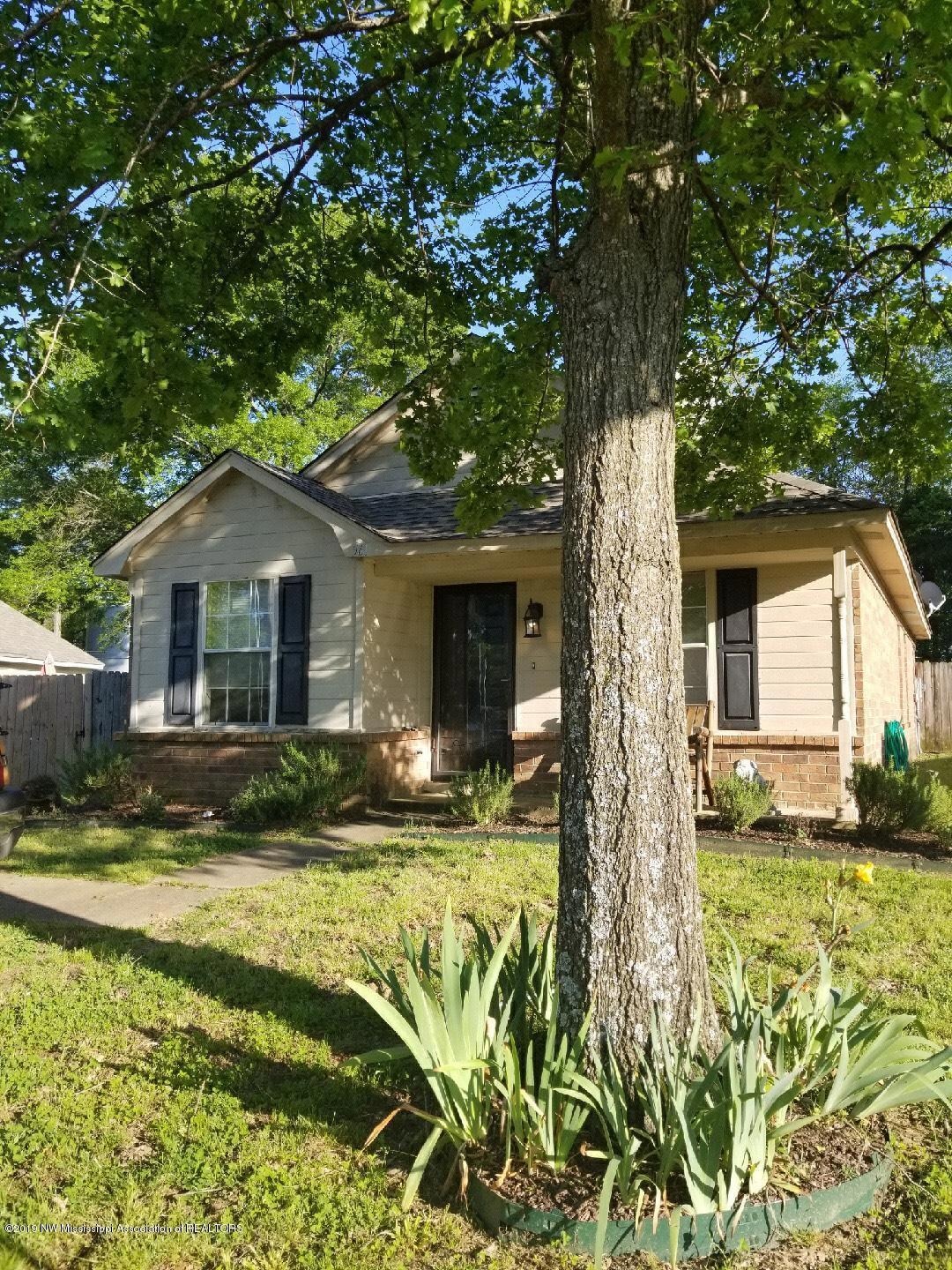 561 shady grove