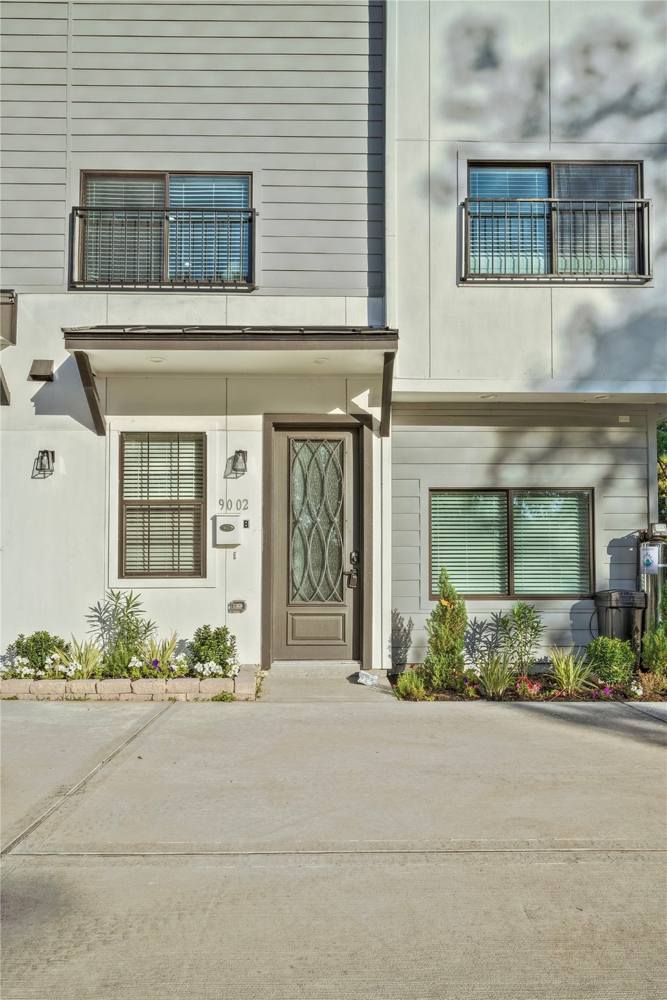 9002 Kelburn Dr unit C, Houston, TX 77016 - photo 1