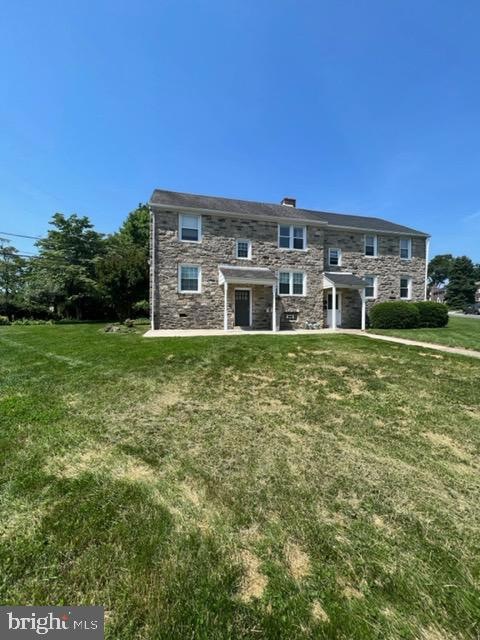 222 Pilgrim Ln, Drexel Hill, PA 19026 - photo 1