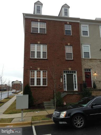 636 Spectator Ave, Hyattsville, MD 20785 - photo 1