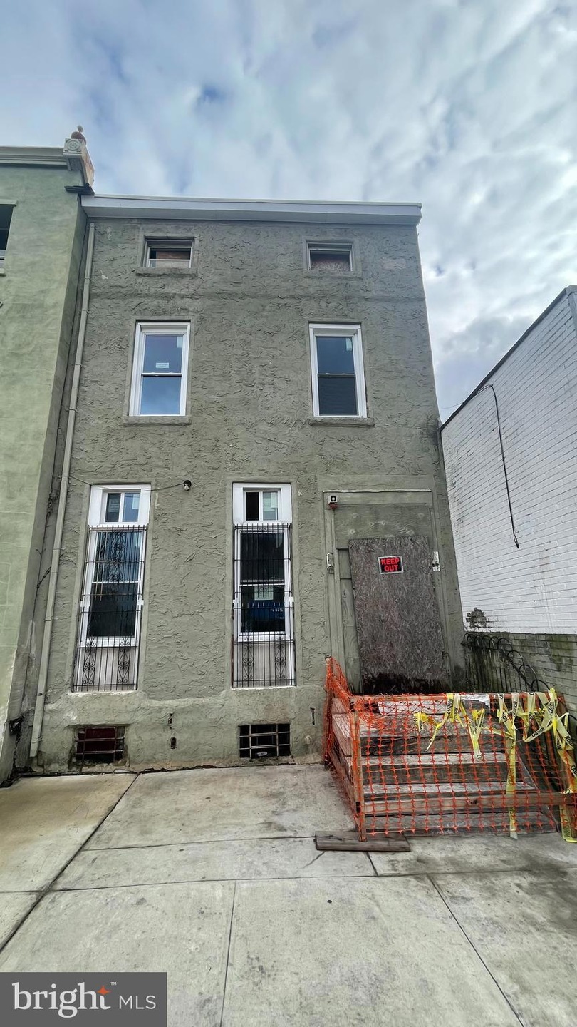 606 S Broadway, Camden, NJ 08103 - photo 1