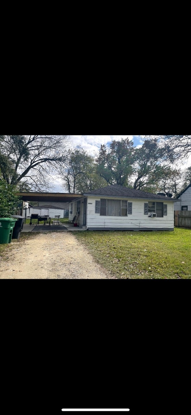 8436 Lanewood Dr, Houston, TX 77016 - photo 1