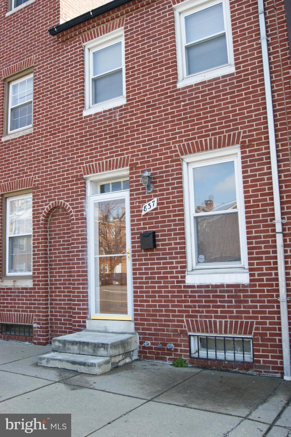 837 N Central Ave, Baltimore, MD 21202 - photo 1