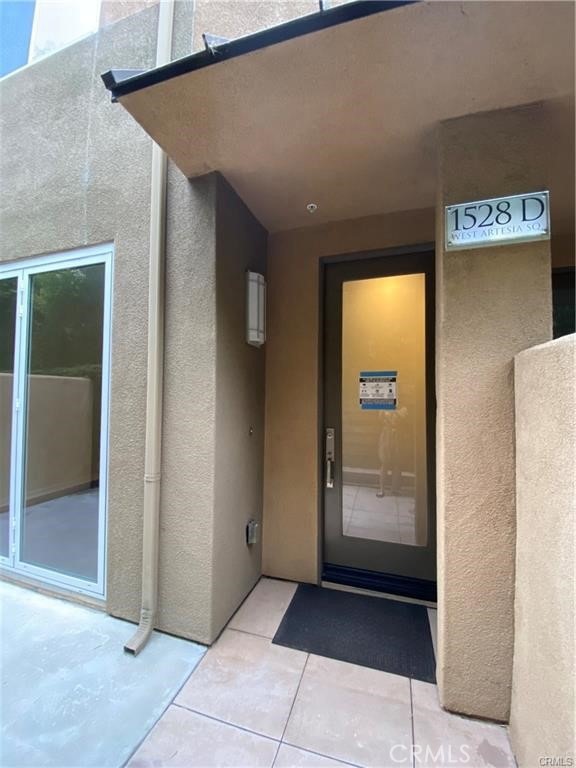 1528 W Artesia Square unit D, Gardena, CA 90248 - photo 1