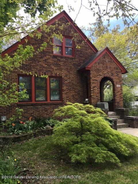 summer front landscaping