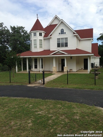 20654 Low Bluff Rd, Helotes, TX 78023 - photo 1