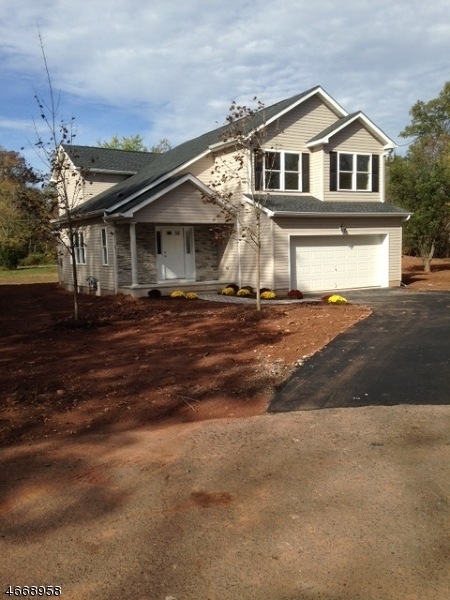 598 Garfield Ave, Franklin Township, NJ 08873 - photo 1