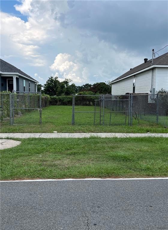 2218 Huey P Long Ave, Gretna, LA 70053 - photo 1