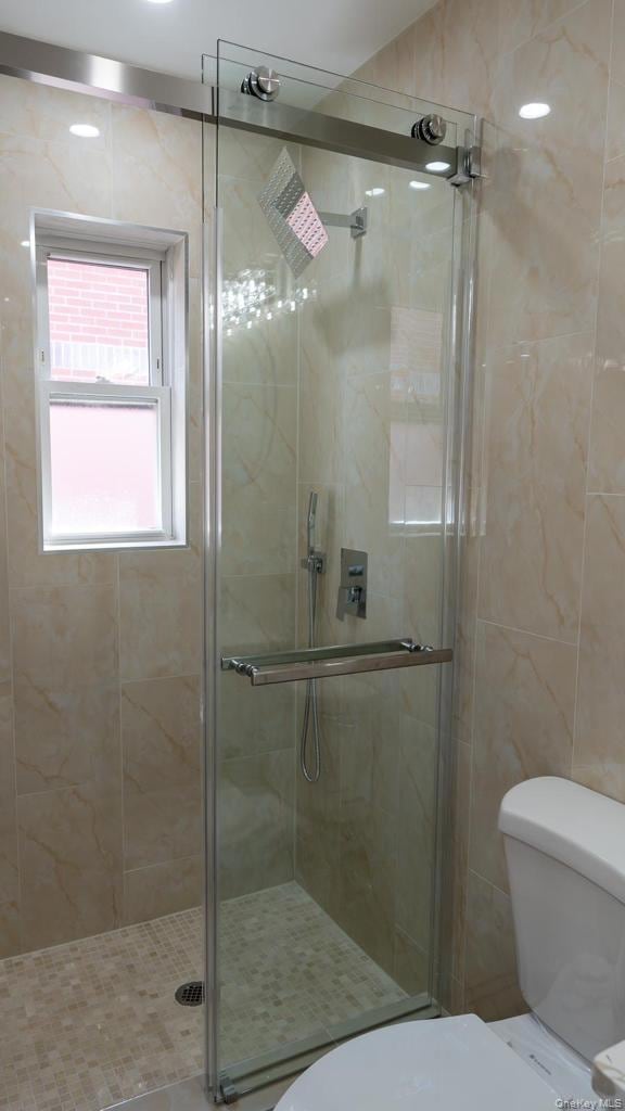 65-15 Yellowstone Blvd unit 5 H, Forest Hills, NY 11375 - photo 1