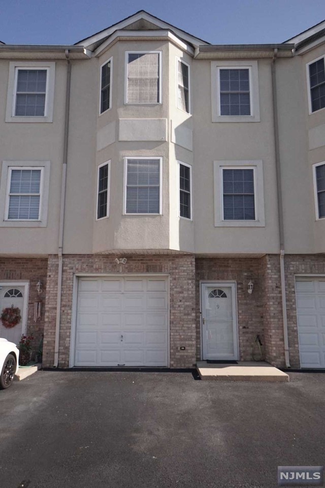 66 Terhune Ave unit 9, Lodi, NJ 07644 - photo 1