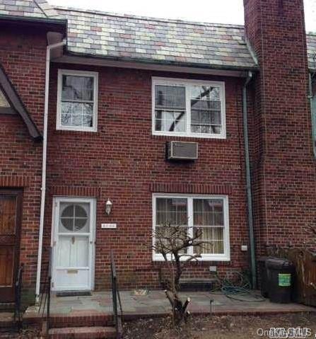 82-66 167th St, Jamaica, NY 11432 - photo 1