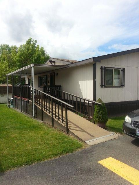2325 NW Highland Ave unit 1, Grants Pass, OR 97526 - photo 1