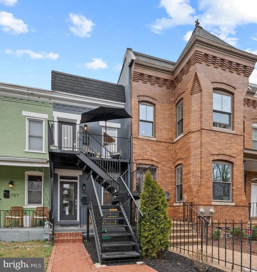 Sold $552,000