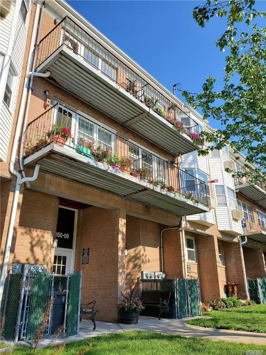 150-09 95th St unit 2, Ozone Park, NY 11417 - photo 1