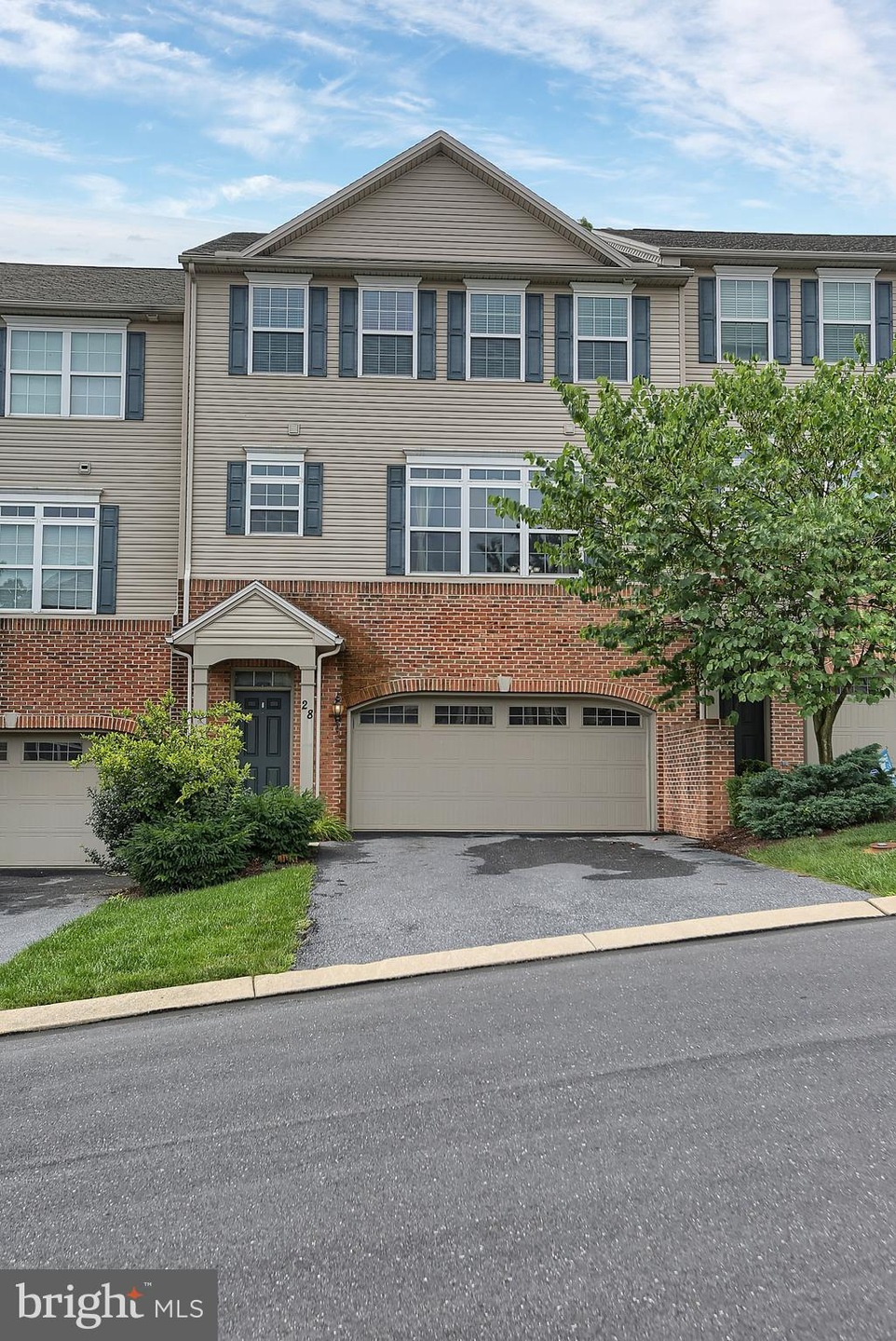 28 Dougherty Dr, Lemoyne, PA 17043 - photo 1