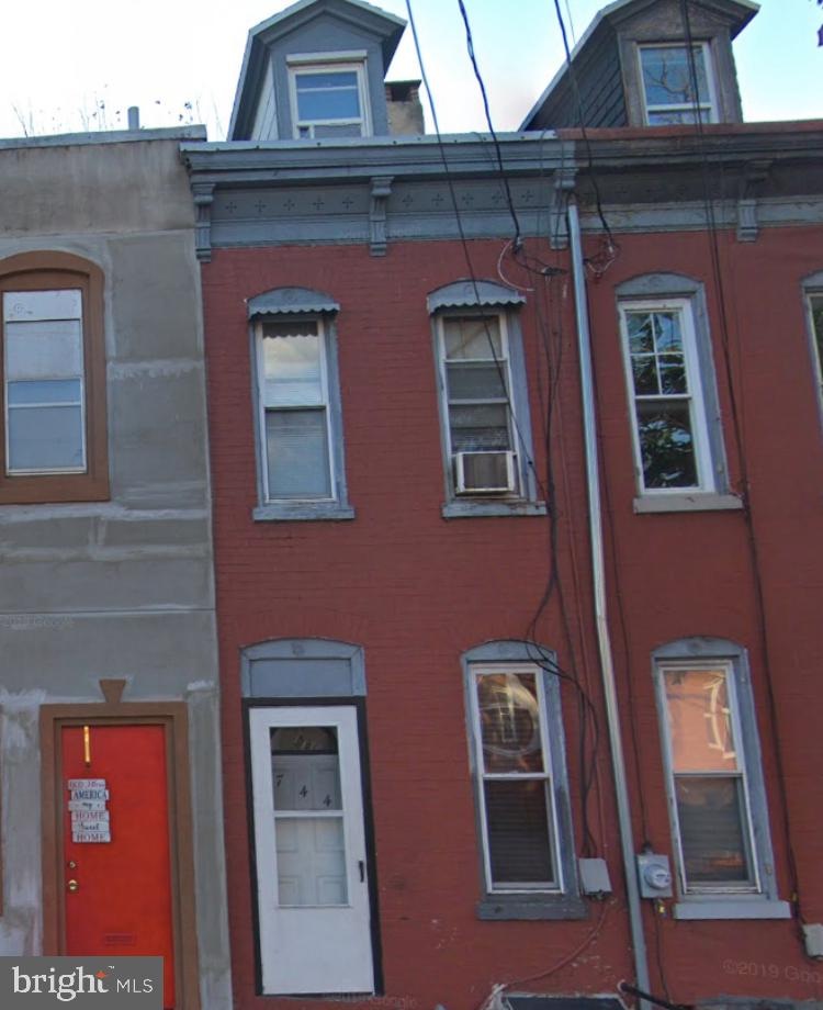 744 Schuylkill Ave, Reading, PA 19601 - photo 1