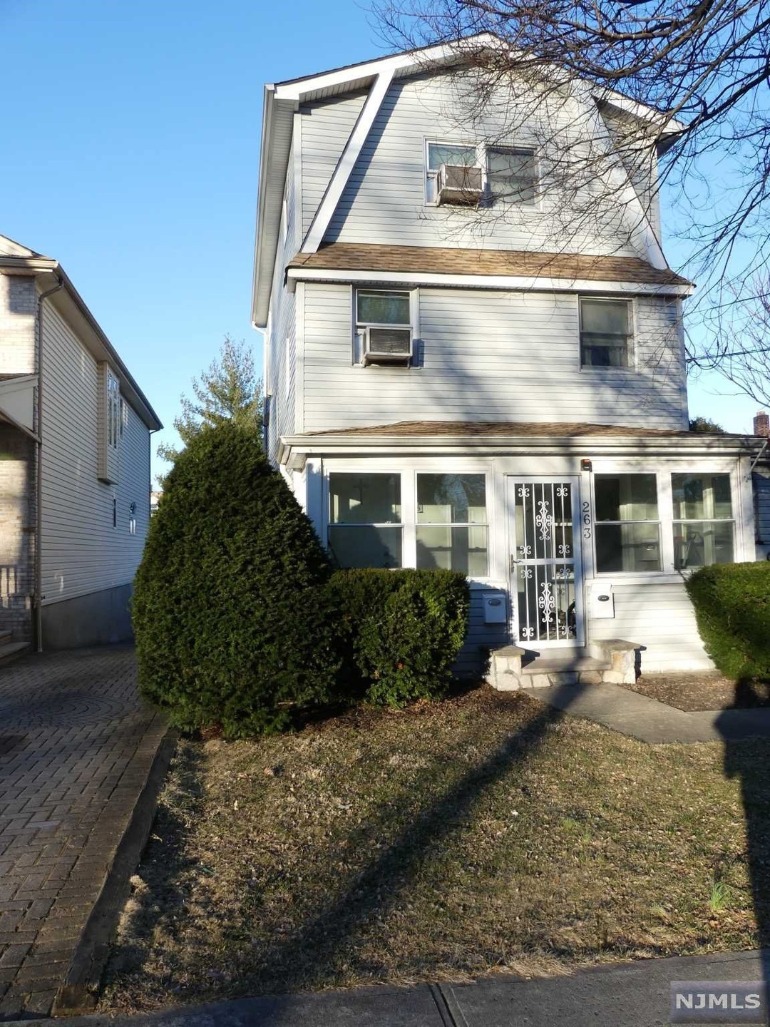 263 Kipp Ave unit 1st Floor, Hasbrouck Heights, NJ 07604 - photo 1