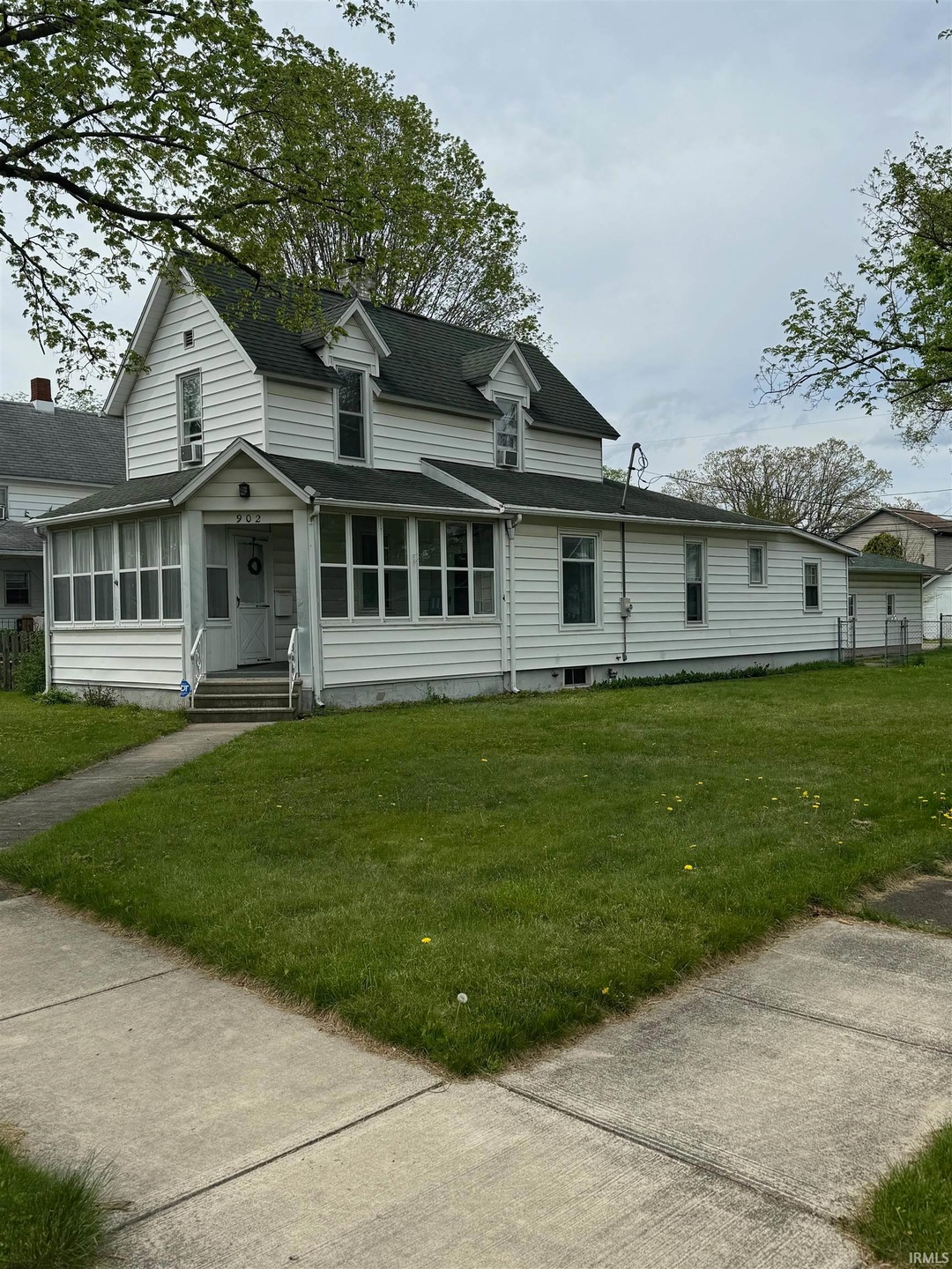902 Bower St, Elkhart, IN 46514 - photo 1