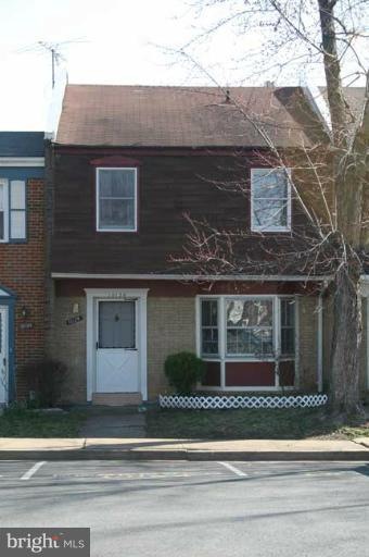 10126 Shiloh Ct, Manassas, VA 20109 - photo 1