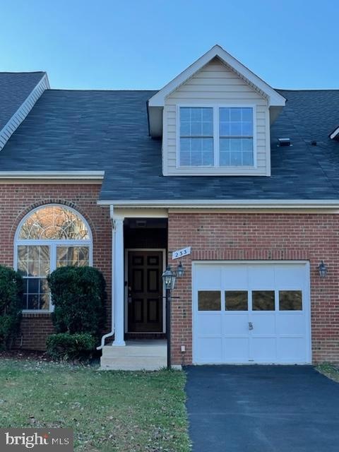 233 W Ridge Ct, Warrenton, VA 20186 - photo 1