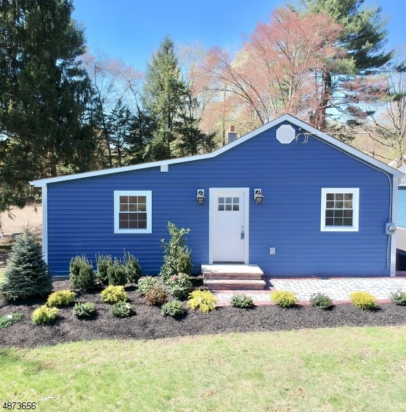 8 Pearl Ln, Oak Ridge, NJ 07438 - photo 1