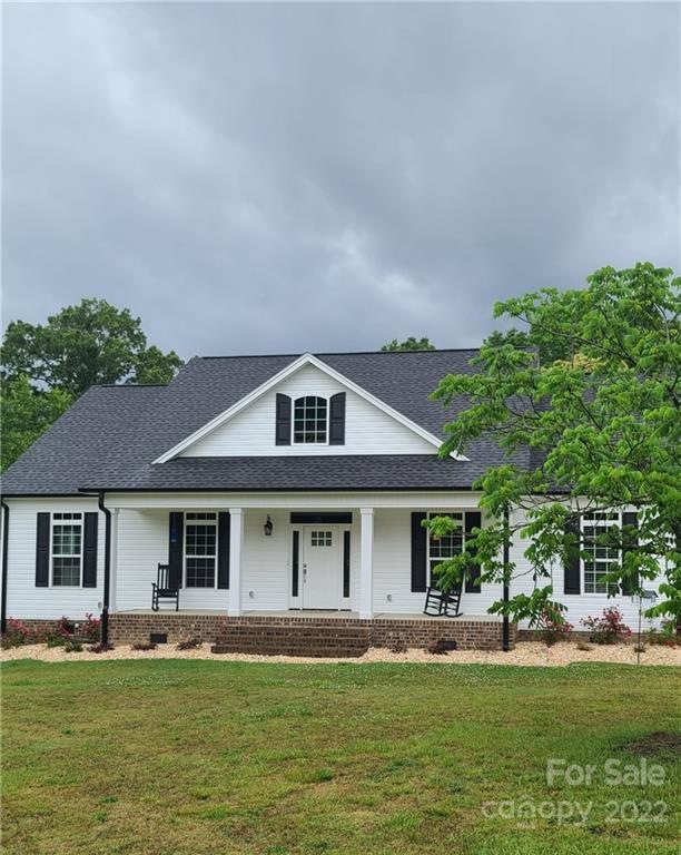 403 Farris Rd, Clover, SC 29710 - photo 1