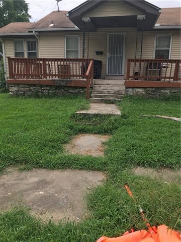 2101 E 57th St, Kansas City, MO 64130 - photo 1