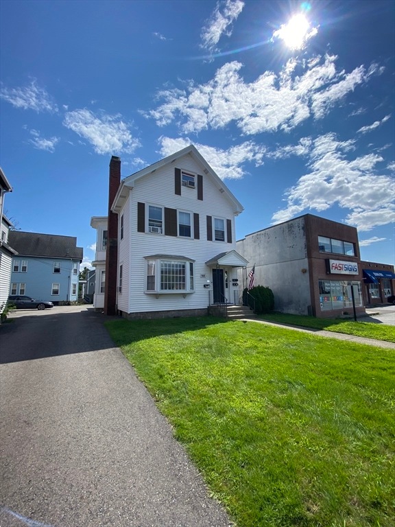 918 Main St unit 1, Waltham, MA 02451 - photo 1