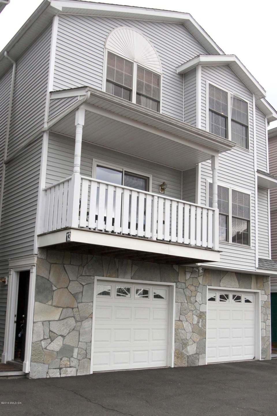 32 Highland Rd unit 13, Stamford, CT 06902 - photo 1