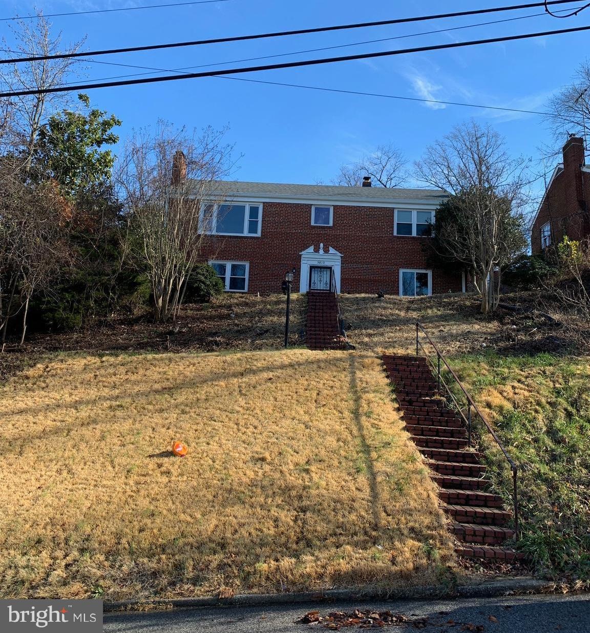 5810 Woodland Dr, Oxon Hill, MD 20745 - photo 1