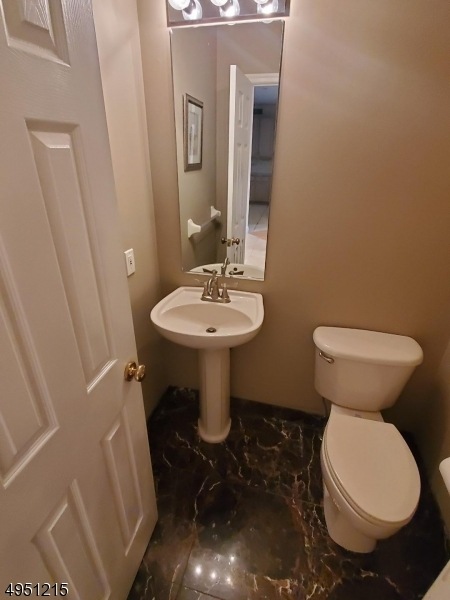 30 Rolling Views Dr, Woodland Park, NJ 07424 - photo 1