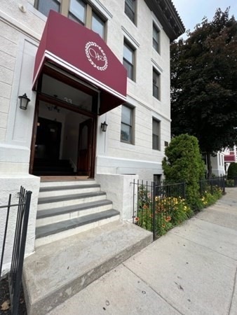 31 Brainerd Rd unit 206, Allston, MA 02134 - photo 1