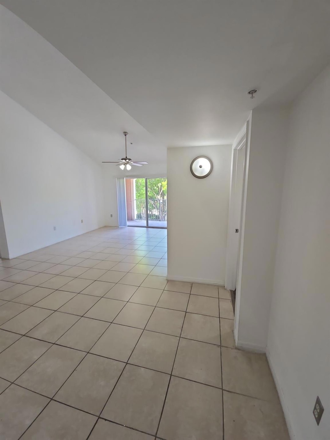 12172 Saint Andrews Place unit 305, Miramar, FL 33025 - photo 1
