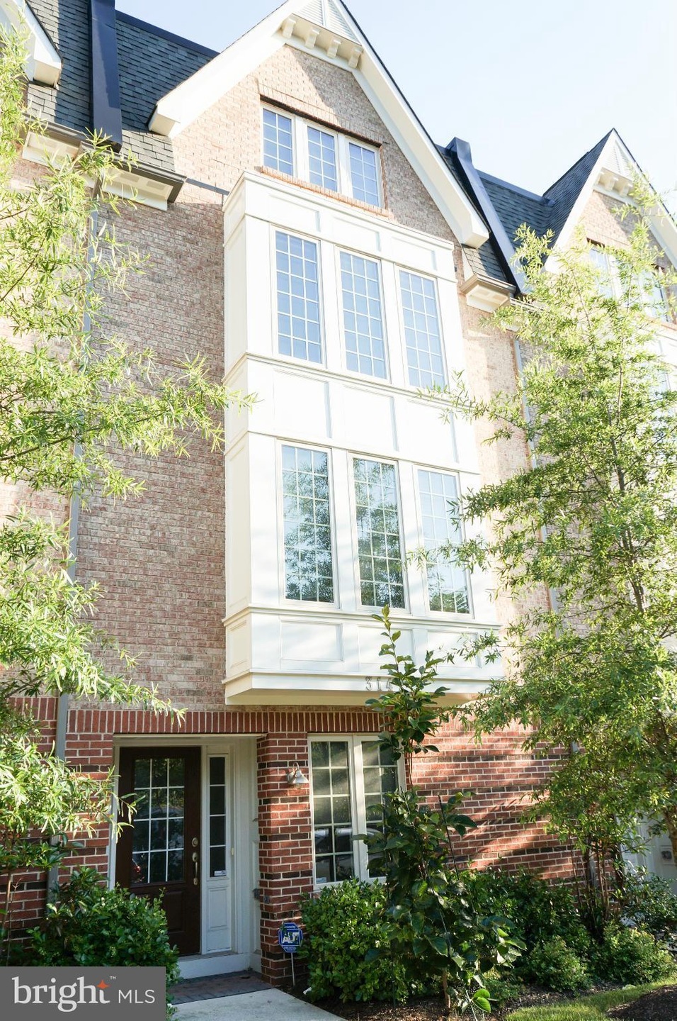 3147 Blue Barn Way, Fairfax, VA 22031 - photo 1