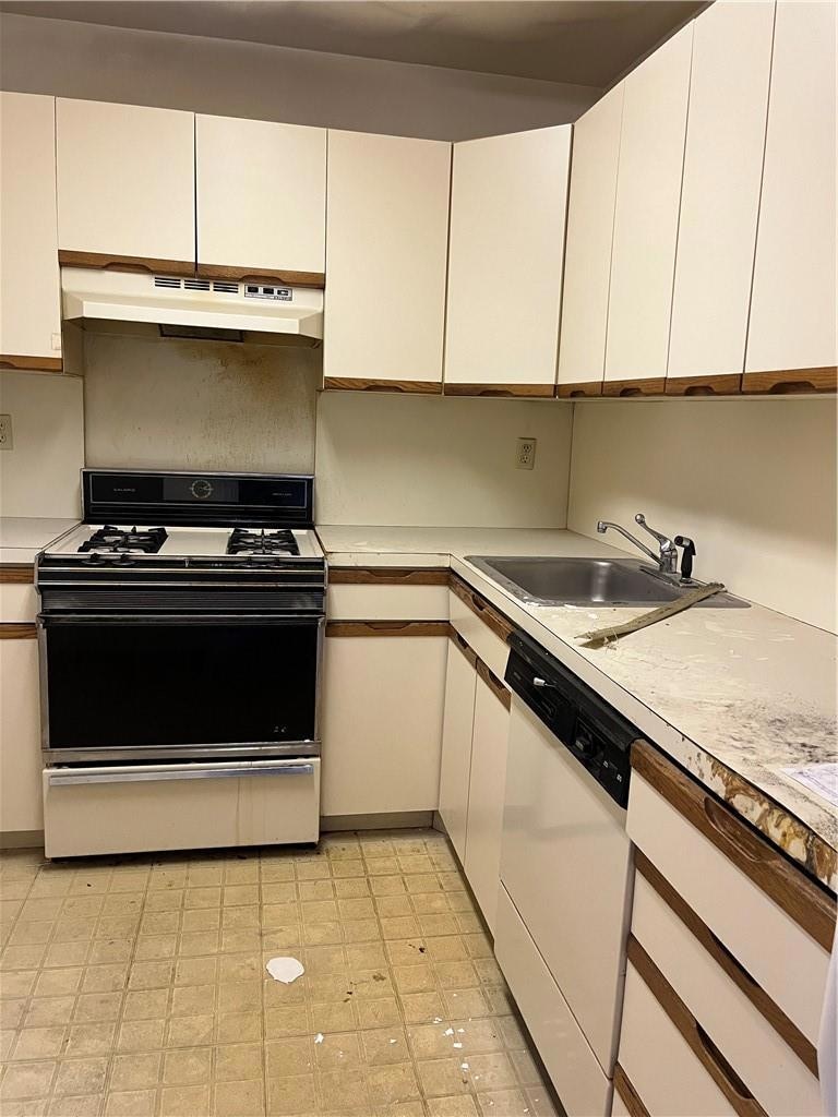 Executive Towers unit 5-A, Bronx, NY 10451 - photo 1