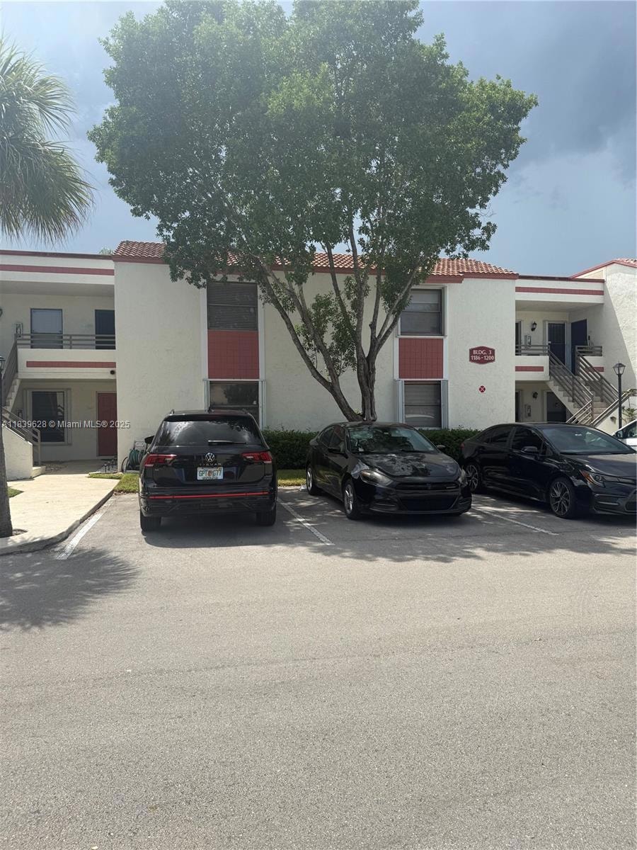 1188 N Hiatus Rd unit 1188, Pembroke Pines, FL 33026 - photo 1